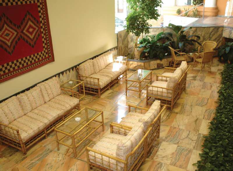 Hotel Catalonia Giralda 4*