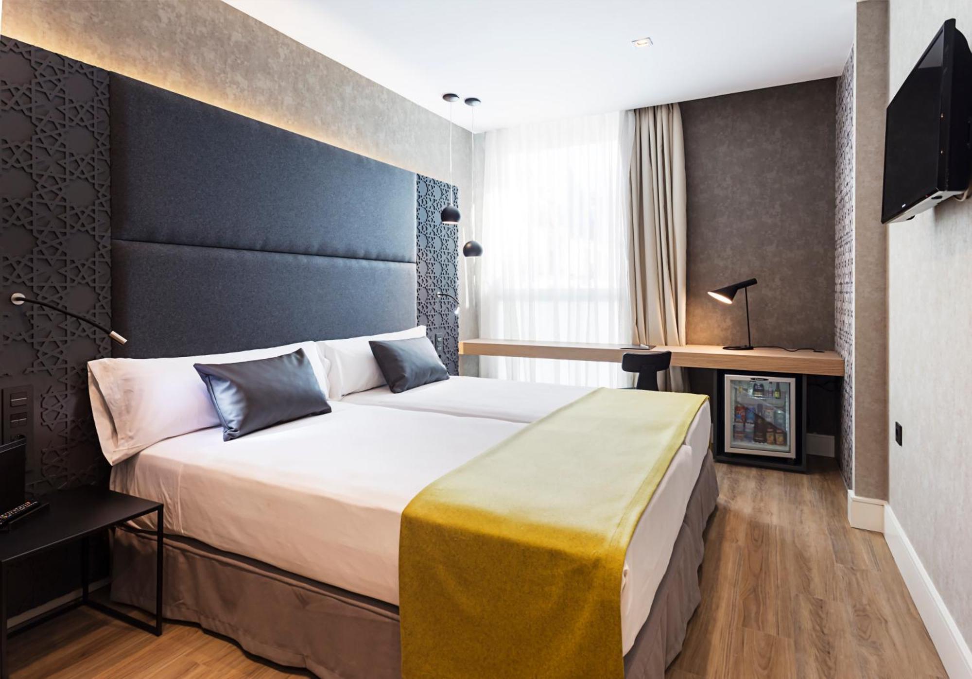 Hotel Catalonia Giralda
